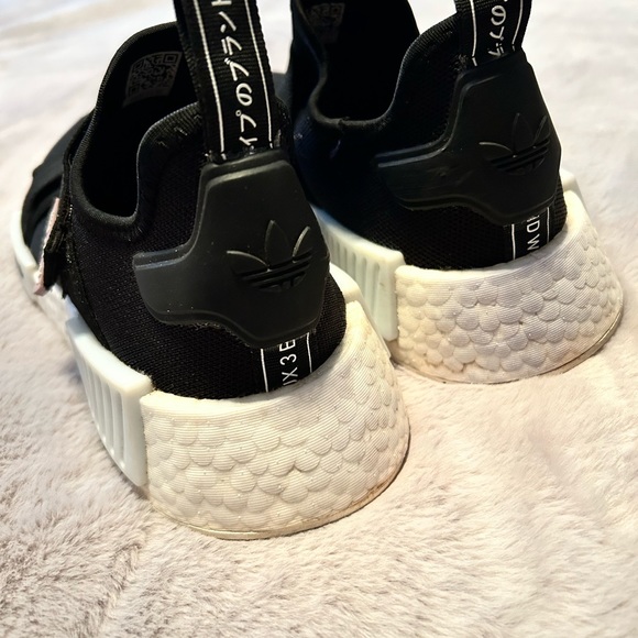 Adidas NMD R1 V3 sneakers - Picture 3 of 6